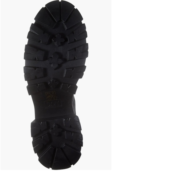 NEW DKNY Sasha Chelsea Lug sole bootie, 10  PG1464 - Picture 8 of 8